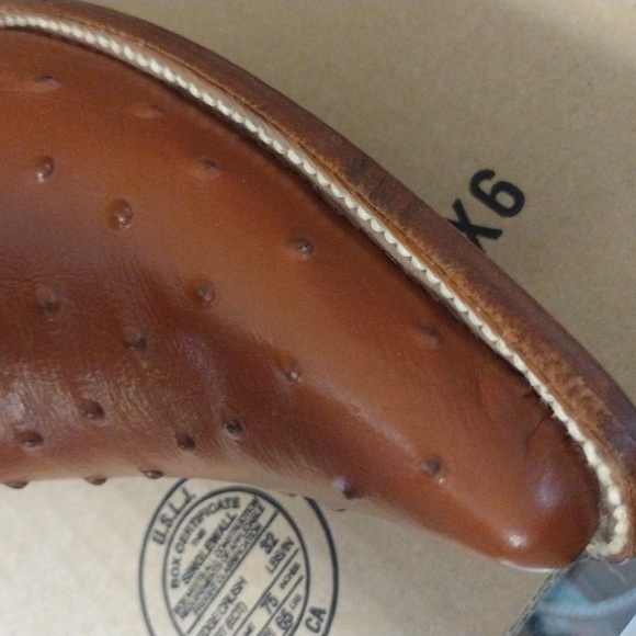 Boots - Picture 5 of 10